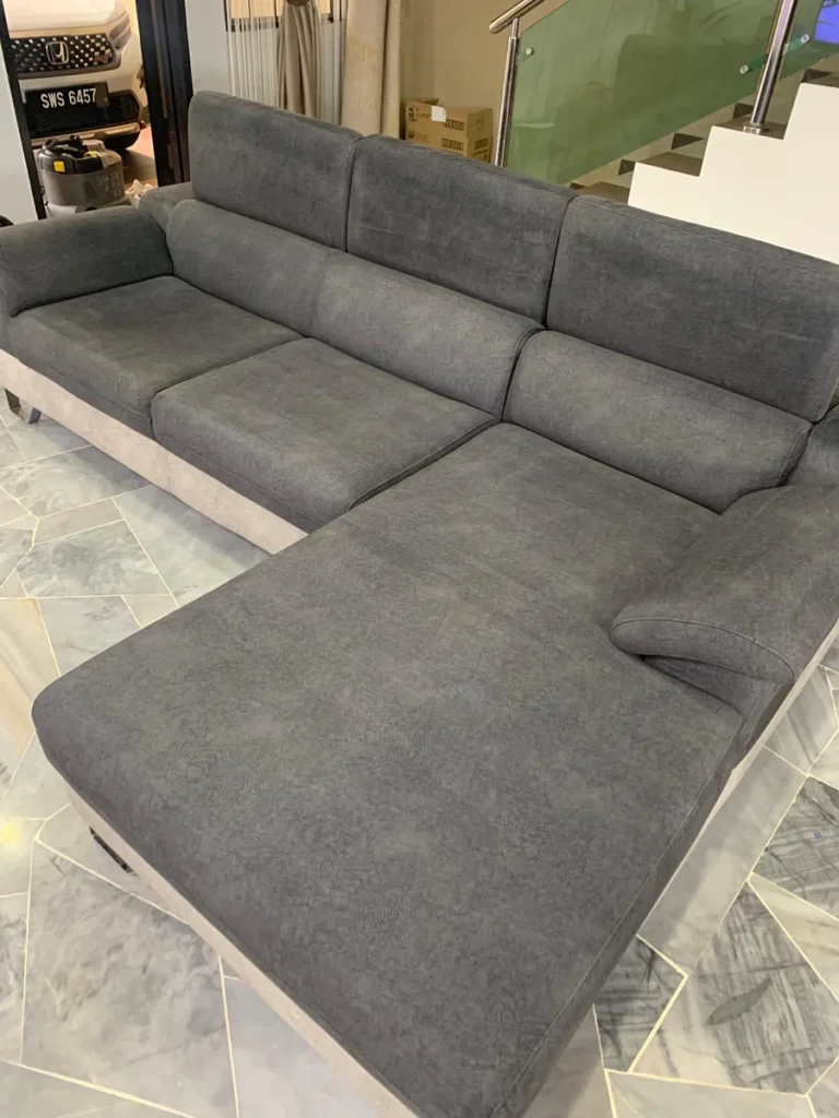 Sofa fabrik selepas cucian